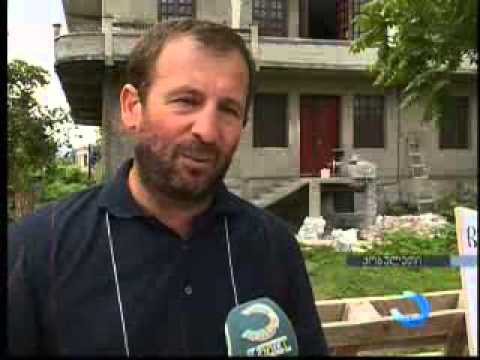 ქობულეთში, მუსლიმანურ სკოლა-პანსიონთან ადგილობრივების მშვიდობიანი აქცია გრძელდება