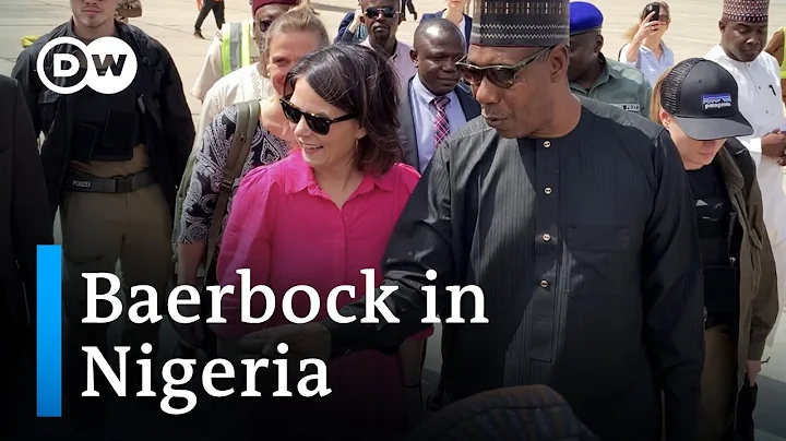 Benin Bronzes: Germany returns looted artworks to Nigeria | DW News