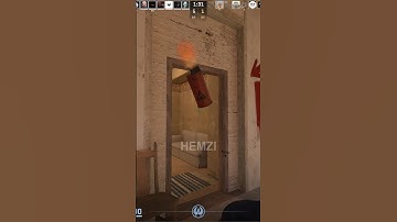 Extracting enemies through molly xD #counterstrike #cs2 #hemzigaming #molotovcocktail