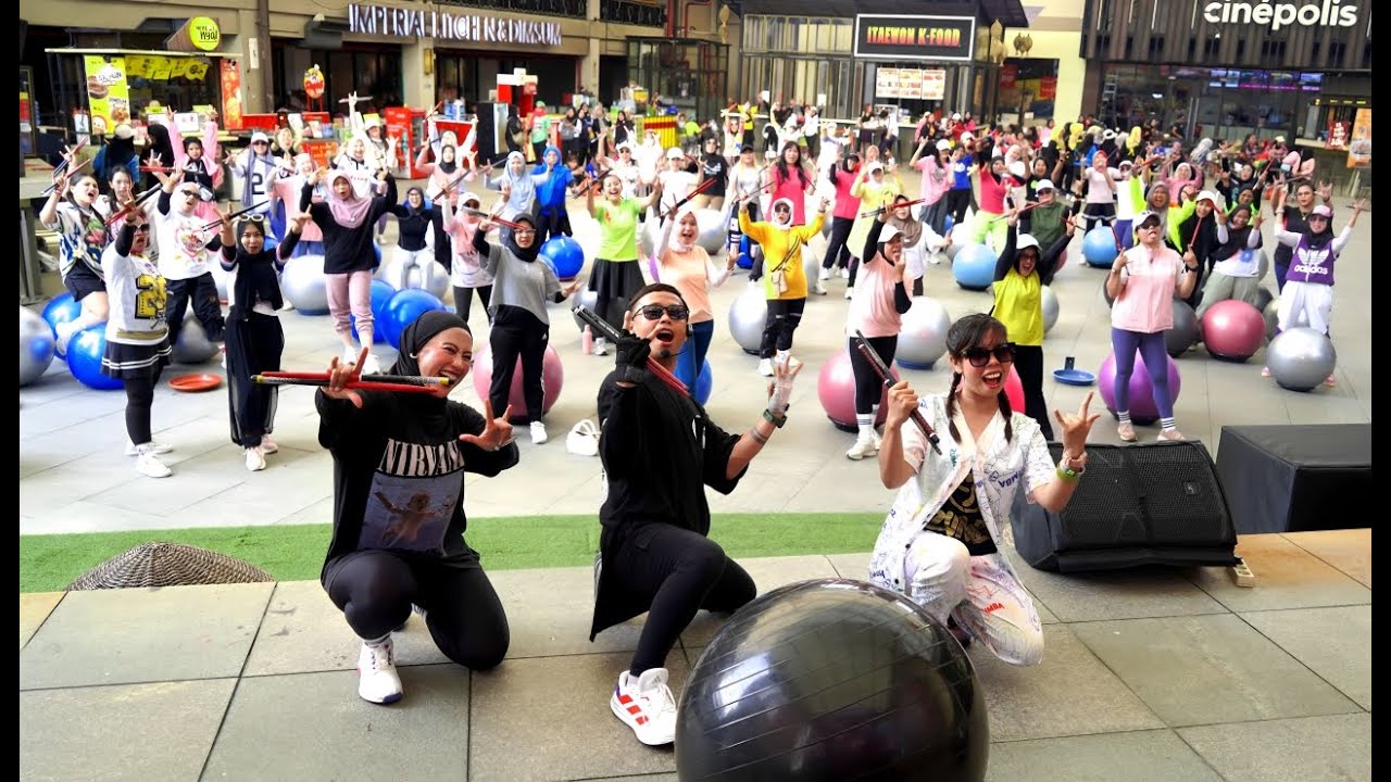 MEIKARTA DISTRIC 1, ROCKER IBENK , ROCKER SOVIA, ROCKER NUNI