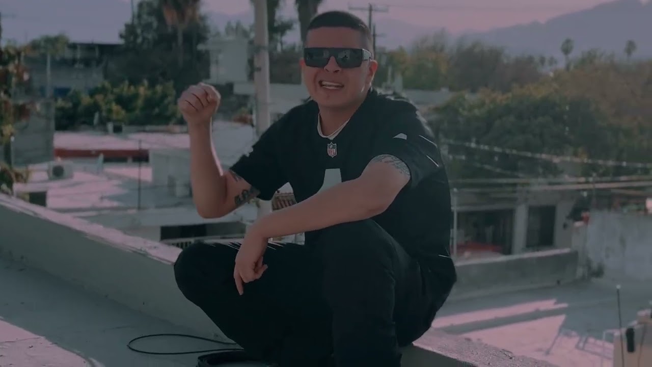 MAÑANA - PECHAS 821 (video oficial) Santa Beats