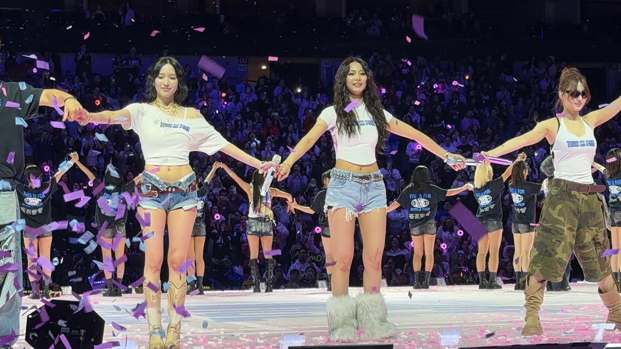 TWICE (트와이스) - 260201 Encore - TWICE Song - Dallas D2 [Fancam]