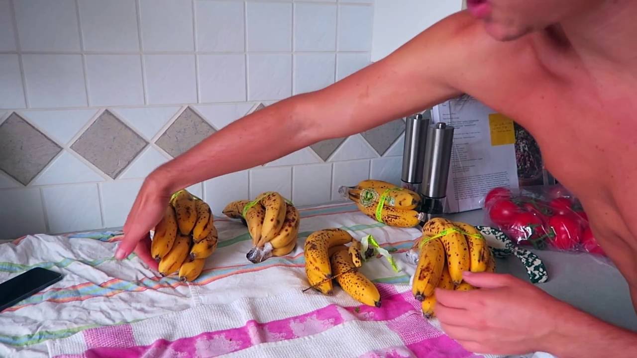 Freezing Bananas with the SKIN ON is Better