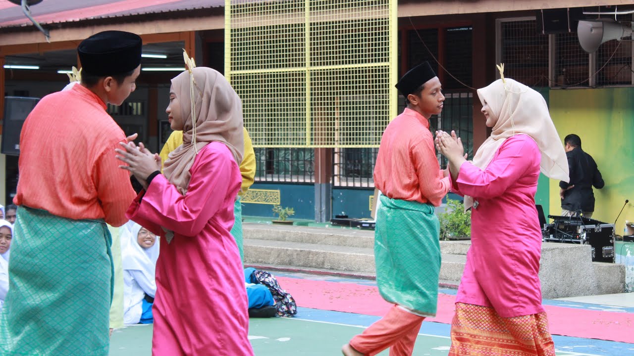 Persembahan Tarian Sempena Majlis Persaraan Pn Mahani