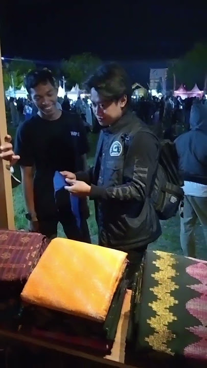 Risky Febian versi bima di fest. Rimpu Mantika kota bima #rimpumantika #fyp #viralvideo #anaajiweo