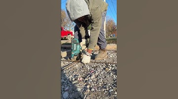 Trying out our @MakitaToolsUSA rebar tying tool! What y’all think? #makitatools #rebar #tool