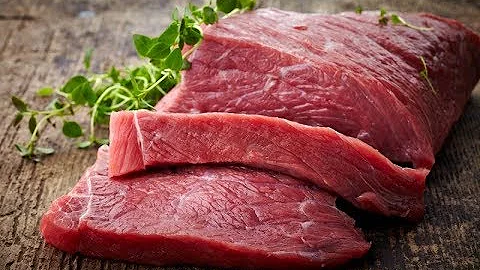Вот почему мыть мясо перед готовкой может быть опасно!
