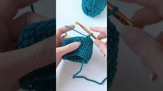 Crochet Stitch Tutorial: Split Single Crochet #crochet #crochettutorial #crochetstitch