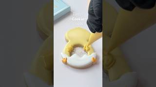 Famous Easter Cookie🐰 Royal icing Recipe link in bio🥰 #cookiedecorating #easter #satisfying #chicken #diy Net Worth