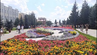 : Walking tour Omsk, Siberia, Russia, summer, 06.08.2023 daytime. +28C. Flora event + park