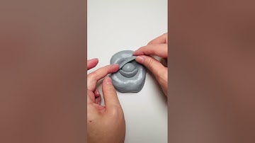 Sculpting the Eye in Clay