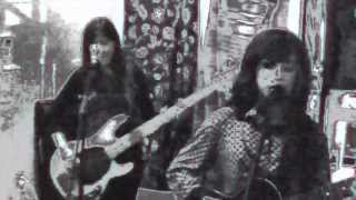 Watch Littlefoot Head In The Clouds video