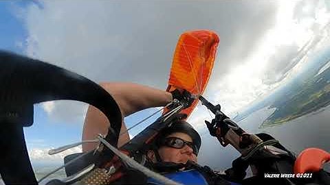 Newbie Paramotor Pilot goes to SIV Course, RISER TWIST!