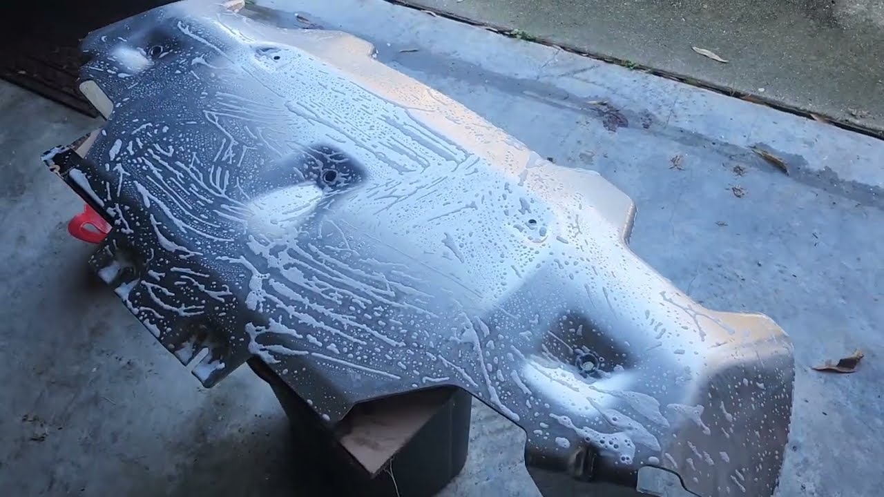 Как затемнить защиту картера на вашем Chevy Colorado ZR2 2023-2026 годов выпуска.