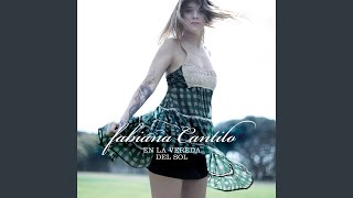 Video thumbnail of "Fabiana Cantilo - La Vida Es una Moneda"