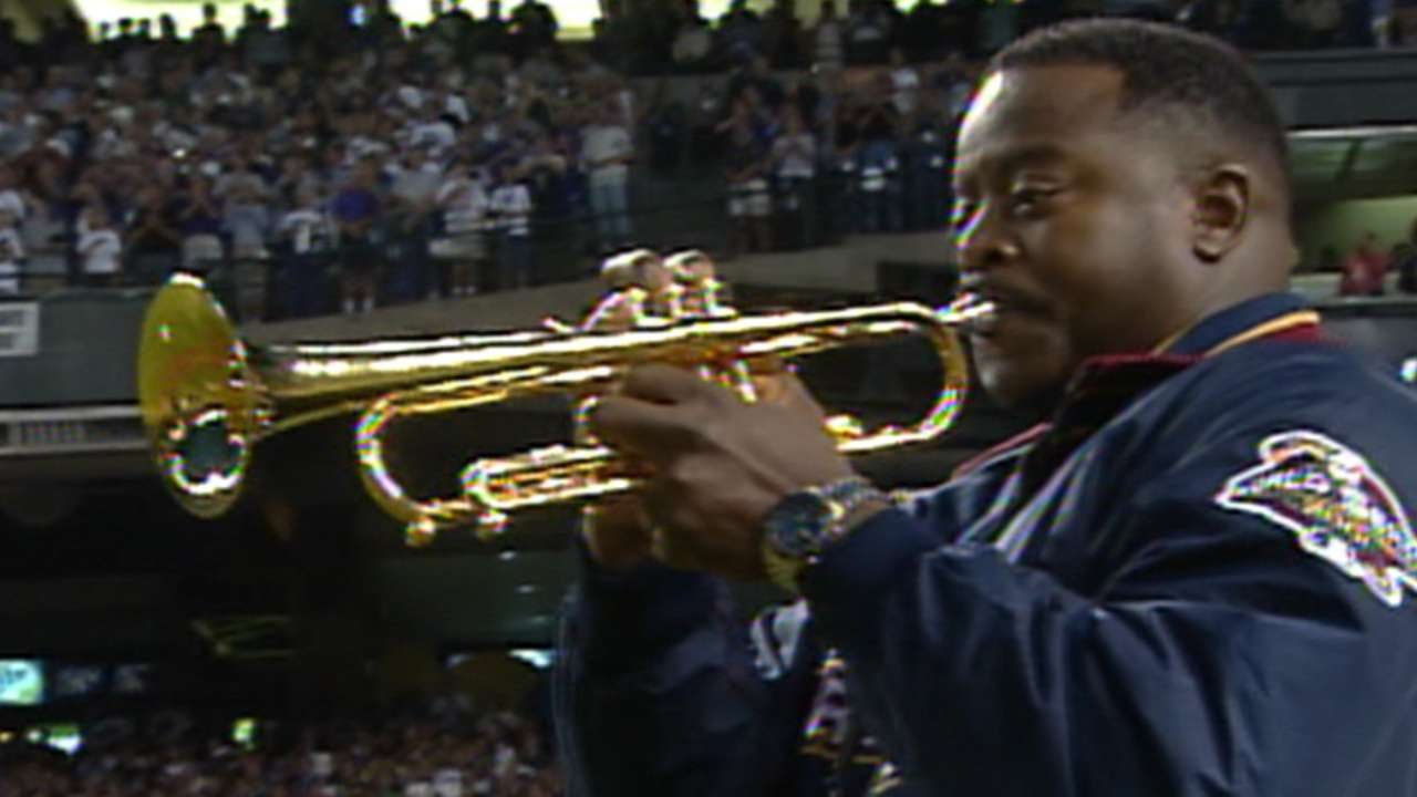  2001WS Gm7: Trumpeter McGuire performs anthem