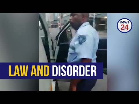 WATCH: Durban metro police officer and taxi driver get into heated argument