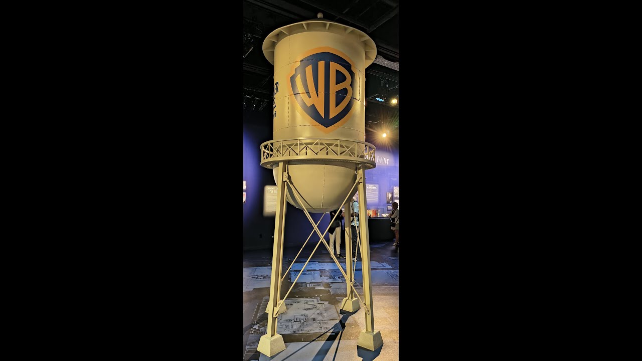 Behind the Scenes Warner Brothers Studio - YouTube
