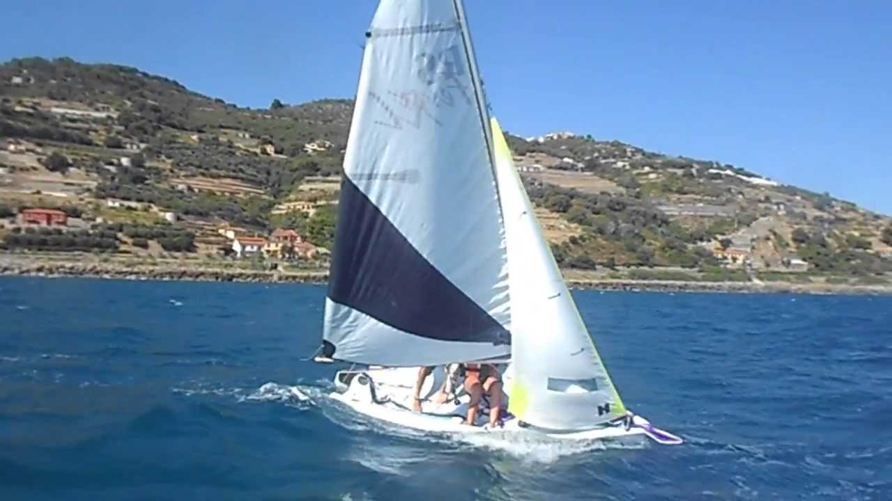 Trailer Scuola vela Aregai 2014