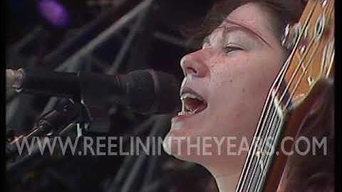 The Pixies • "Gigantic" • LIVE 1989 [Reelin