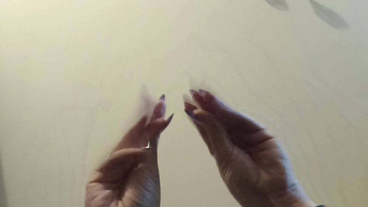 ASMR~ TAPPING & SCRATCHING - YouTube