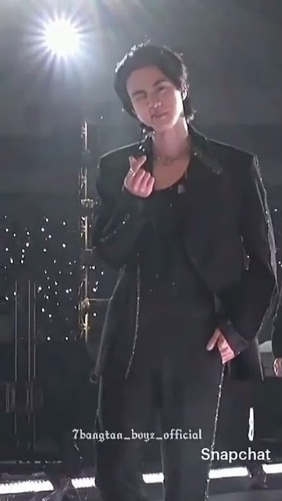 his finger heart 🥺❤️ #shorts #bts #btsedits #btsarmy #jin #handsome