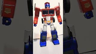 Robosen Optimus Prime Back to back to back transformation #robosen #optimusprime #transformers