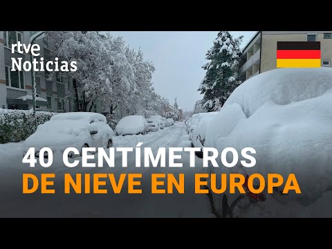 NEVADAS EUROPA: REABRE el AEROPUERTO de MÚNICH pero SIGUEN los RETRASOS y CANCELACIONES  | RTVE