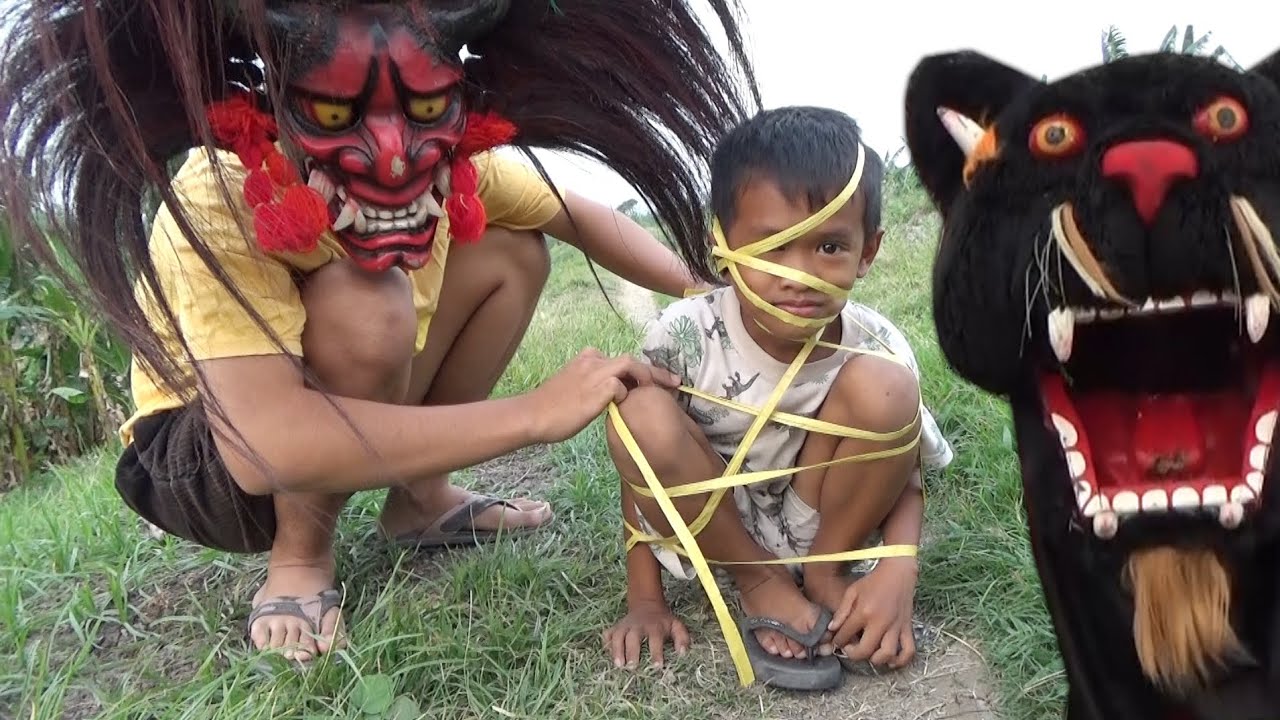 Dimakan barongan gara-gara nginjak barongan dan topeng setanan