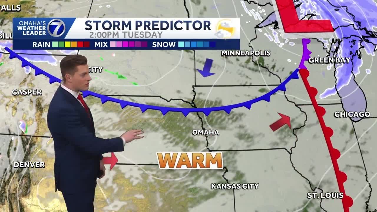 Mild air returning, light rain & snow on Wednesday evening - YouTube