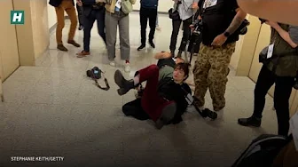 WATCH: ICE Agents Injure Press Photographers