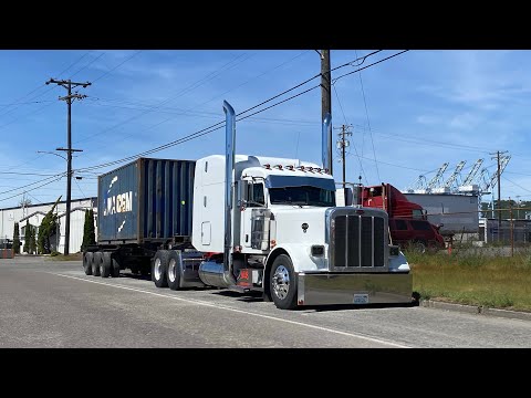 Видео: May 15, 2024 загрузка в штате Орегон, работа на классике Peterbilt 389 C15 Cat￼￼