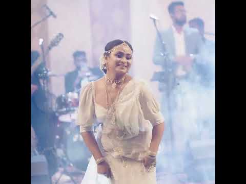 නුරා කැළුම් දෑසේ Short dance by bride