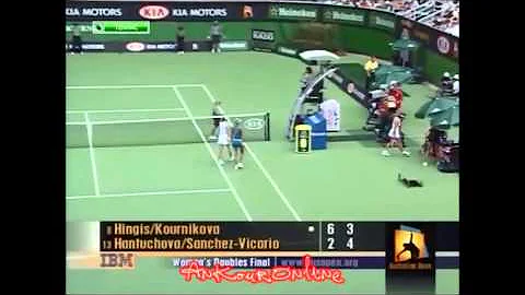 Australian Open 2002: Hingis, Kournikova vs. Hantu...