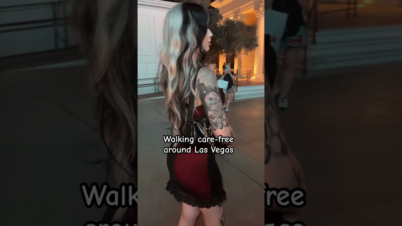 Me and @LuxxCher aren’t playing games!!!!! @Blairvira hehe🖤🖤 #lasvegas #shortsexcellence