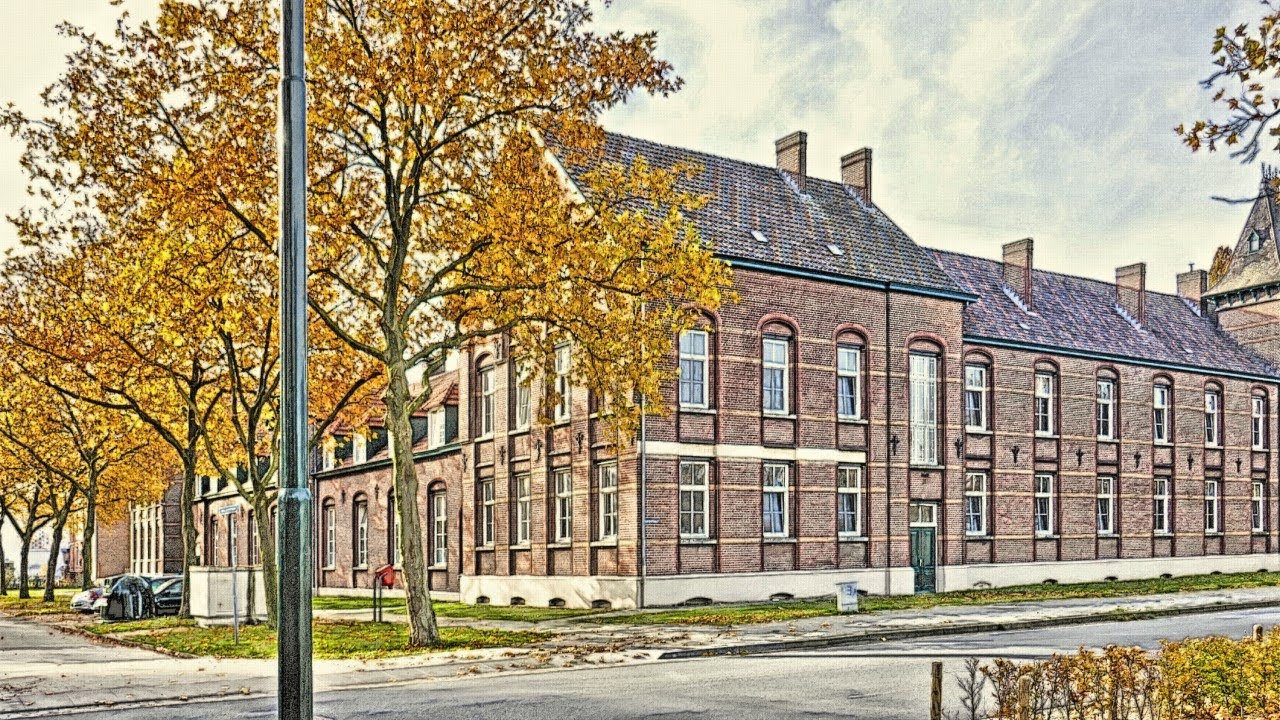 InZicht: Budel-Dorplein (NL) - Hôtel Saint Joseph | Cantine / 2026 productie met Ambro fotoschetsen.