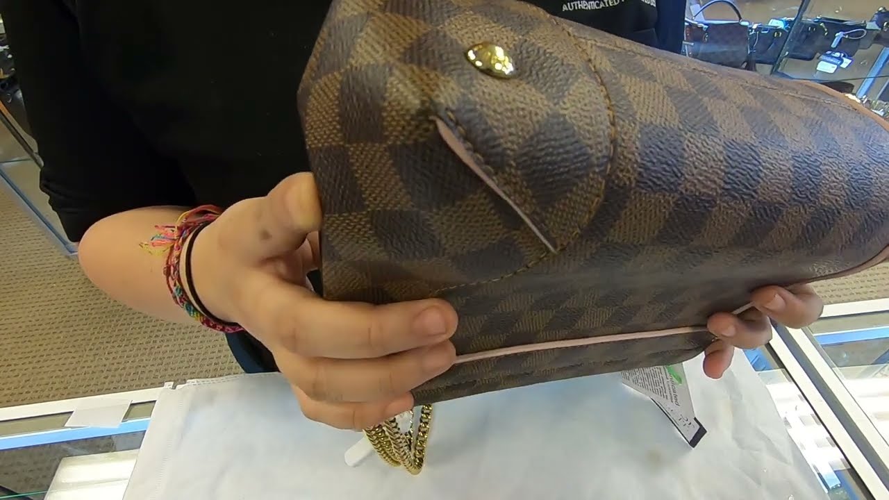 Louis Vuitton Damier Canvas Rose Ballerine Caissa Chain Clutch Bag -  Yoogi's Closet