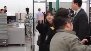171126 IU leaving HK airport