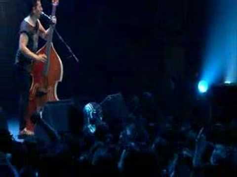 Stray Cats Strut live in Brixton
