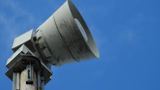 Federal Signal 2001-SRN | Alert | New Castle, IN
Type: Federal Signal 2001-SRN
Signal: Alert
Location: Alleyway on H avenue between 22nd and 23rd street, New Castle, Henry County, IN
After trying (and failing) to record the Hornets replacement in Shirley, Mike, Noie, and I headed to New Castle to finally experience one of their many SRNs. Picked this one because of the water tower and that paid off. Mike actually spent this test driving my car around town looking for a bathroom, none of which were open.
Sirens in Henry County are tested every Friday at noon. Generally.
Originally recorded 11/26/21. Federal Signal 2001-SRN | Alert | New Castle, IN
