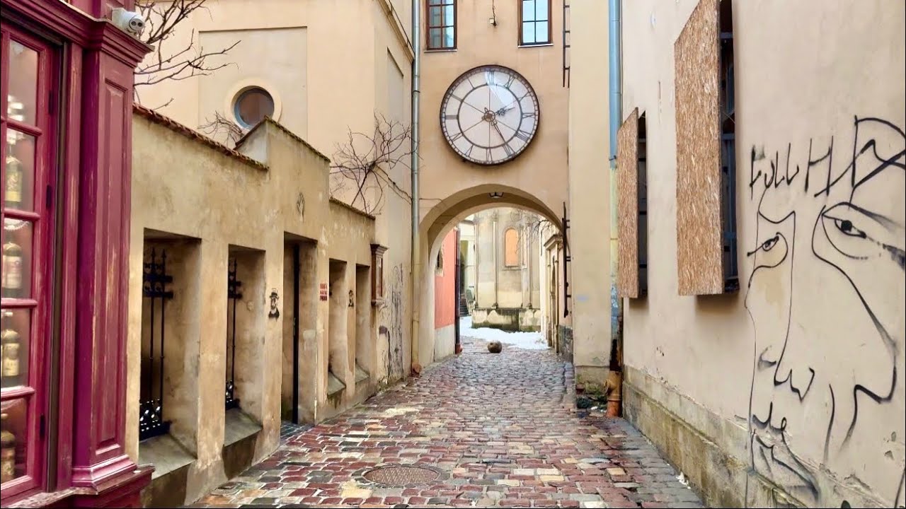 Прогулянка старим Львовом. Львів напередодні весни #львівяквінє #lvivskijbatyar #lviv #travel 