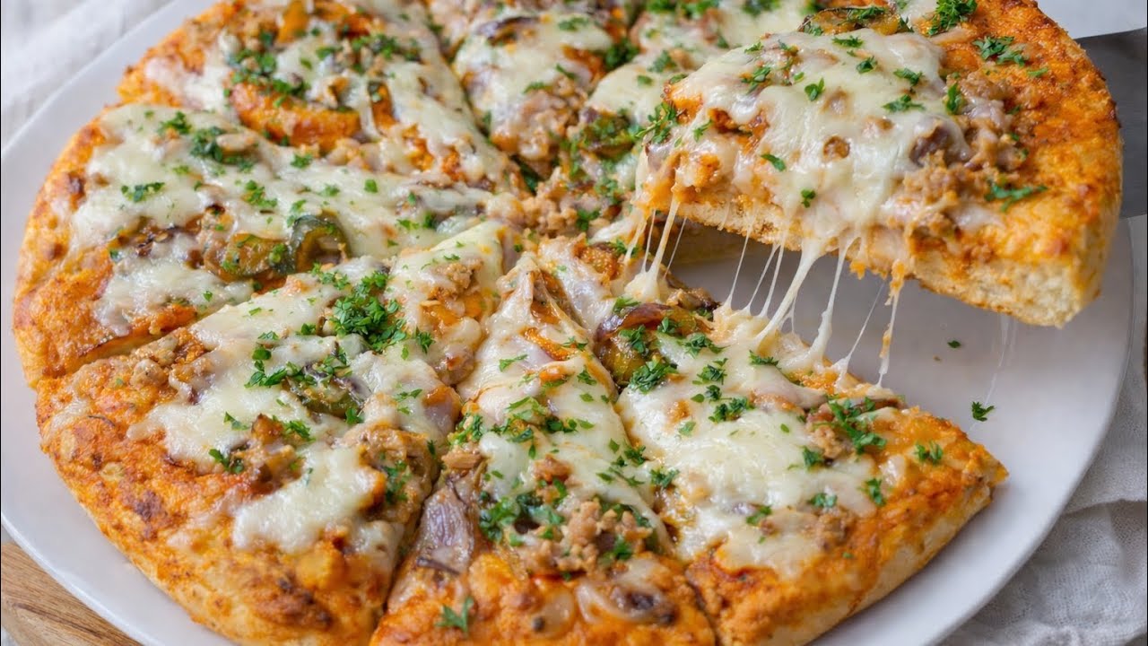 أسهل وأنجح وألذ بيتزا بعجينة خطيرة وبمقادير مضبوطة