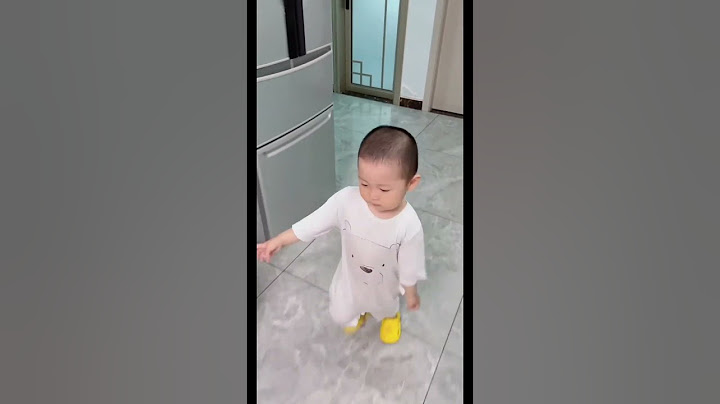 兜兜实在太暖心了，爸爸下班回来不舒服兜兜竟然把爸爸照顾这么好 【HI! 小兜兜】#funny #baby #cute #人类幼崽成长记 #爸爸带娃