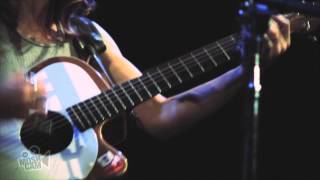 Ani DiFranco - Shameless (Live in New York) | Moshcam