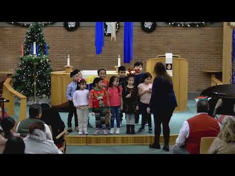 Escuela Exitos Christmas Performance