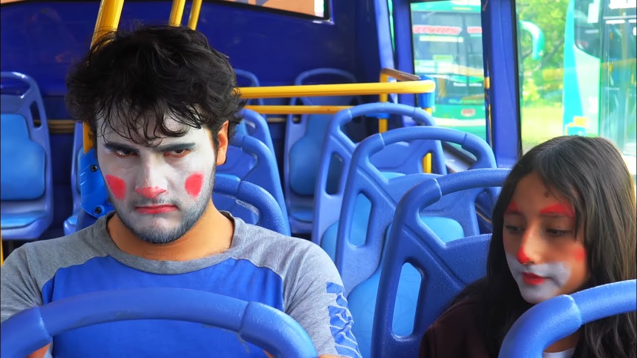 Abandonó a su familia por ser pobre y terminó pidiendo perdón de rodillas