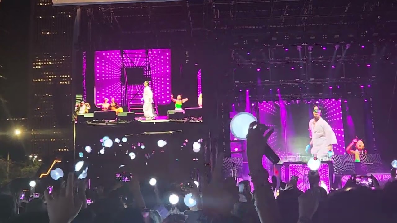 Lollapalooza. J-Hope: Just Dance