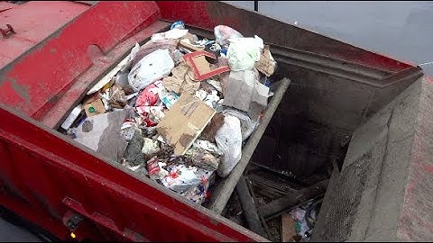 HOPPER VIDEO - Front Loader Packing a Full Load of Trash!
