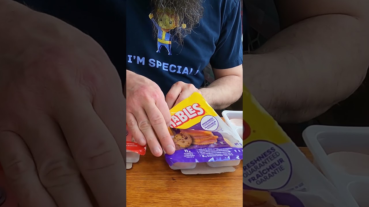Lunchables Unwrapping 