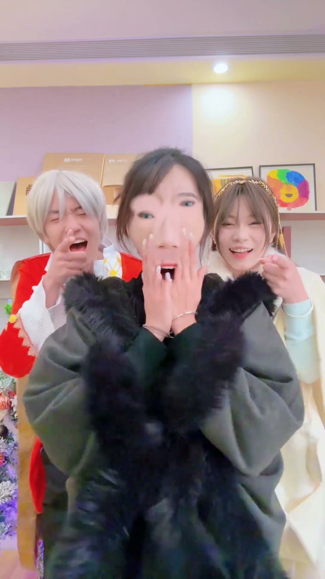 谁的五官好看呢#short #angel #clown